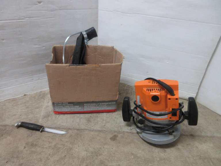 Albrecht Auctions Chicago Electric 1 3/4 HP Heavy Duty Plunge Router