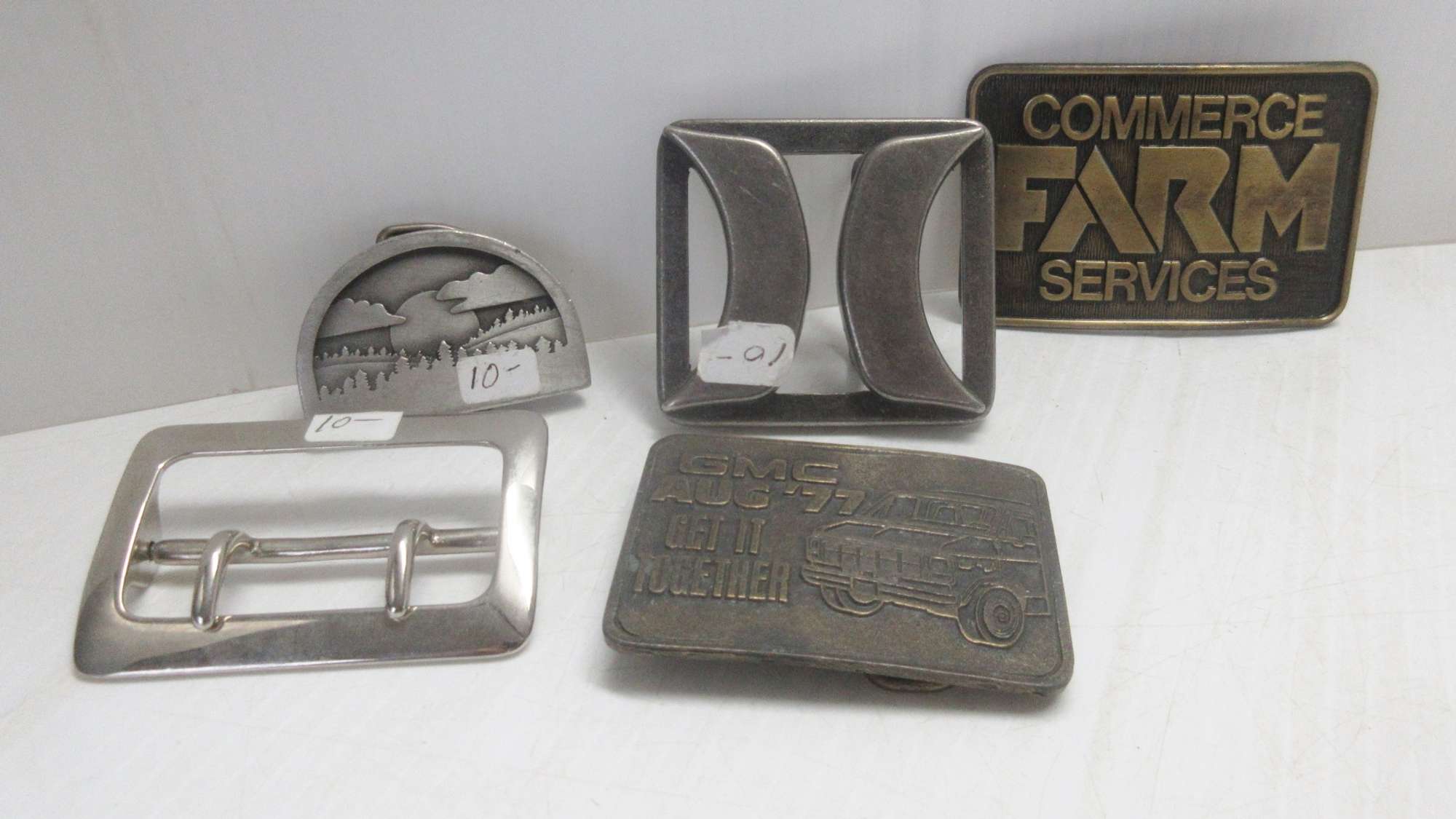 Albrecht Auctions (5) Assorted Belt Buckles