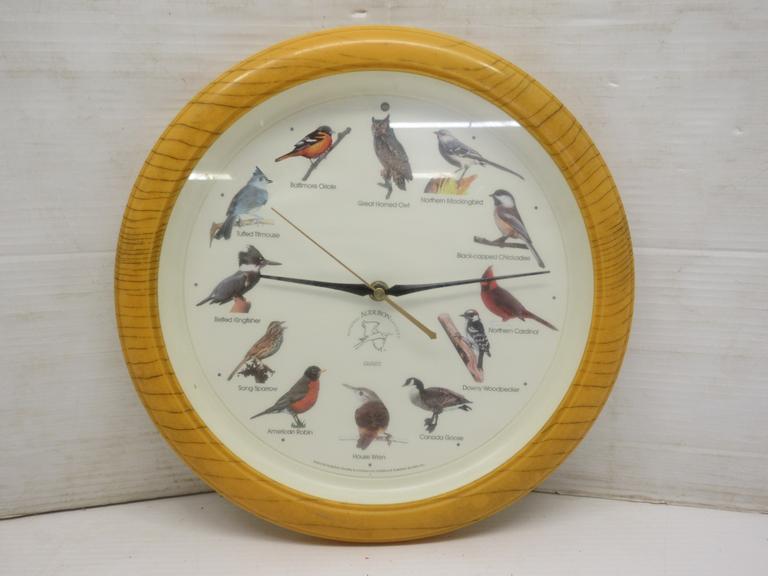 Albrecht Auctions National Audubon Society Quartz Bird
