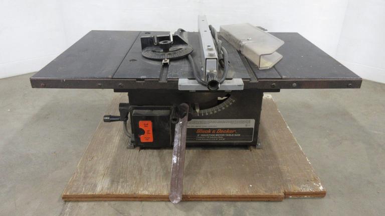 Albrecht Auctions Black & Decker 8" Induction Motor Portable Table Saw
