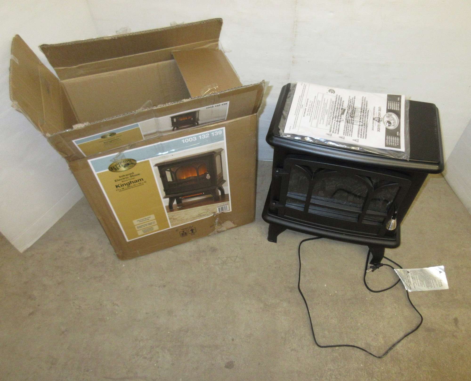 Albrecht Auctions Hampton Bay Infrared Electric Stove, Kingham Black