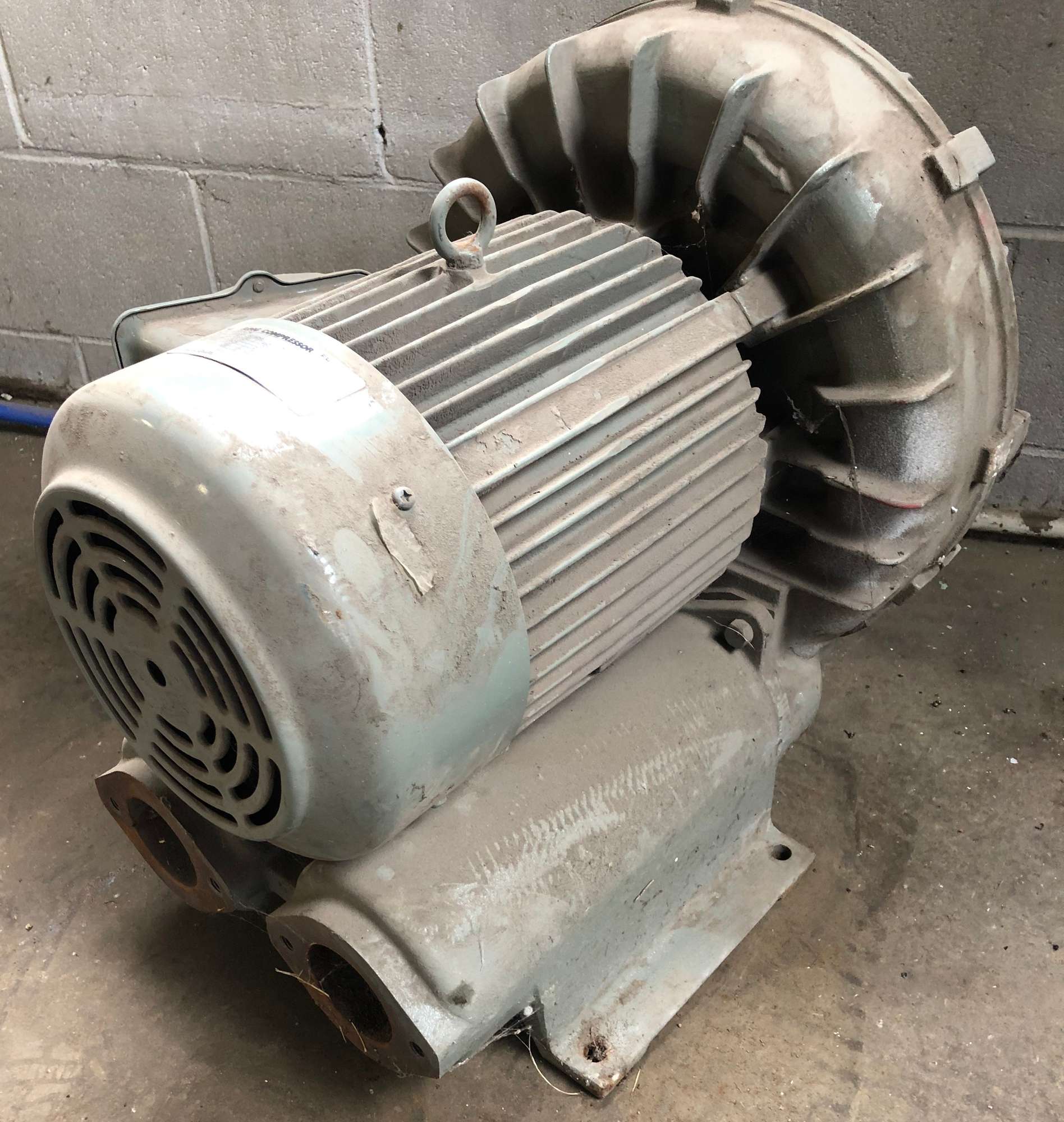 Albrecht Auctions 3Phase 10 HP Electric Motor with Blower
