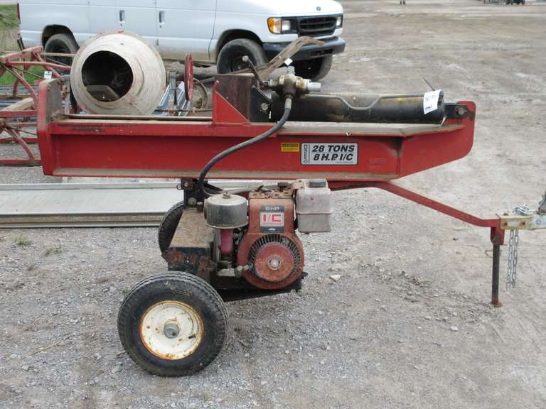 Albrecht Auctions Huskee 28Ton 8 HP Log Splitter
