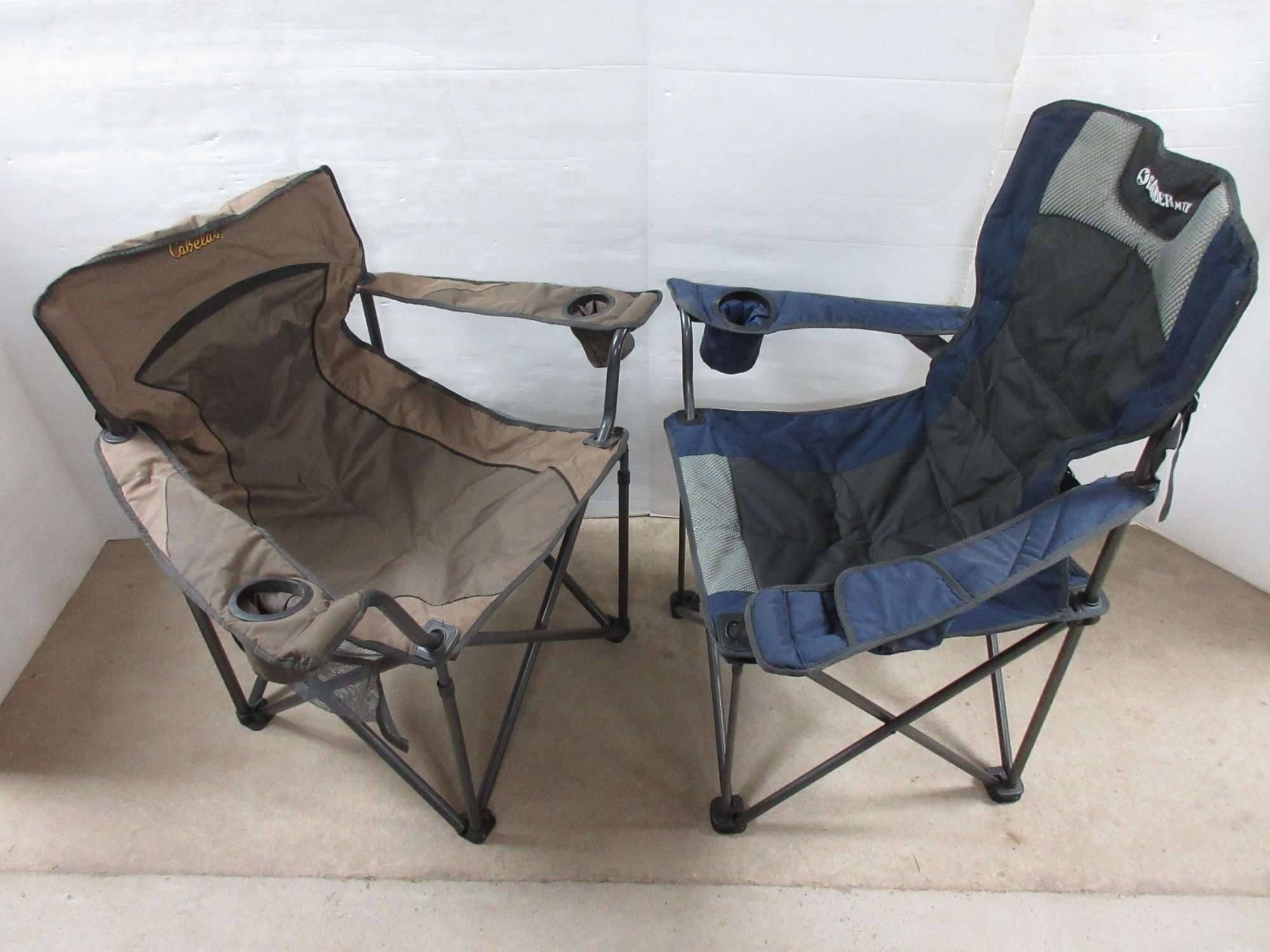 Albrecht Auctions Cabelas Outdoor Chair, and Gander