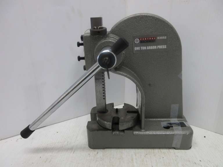 Albrecht Auctions Harbor Freight 1Ton Press