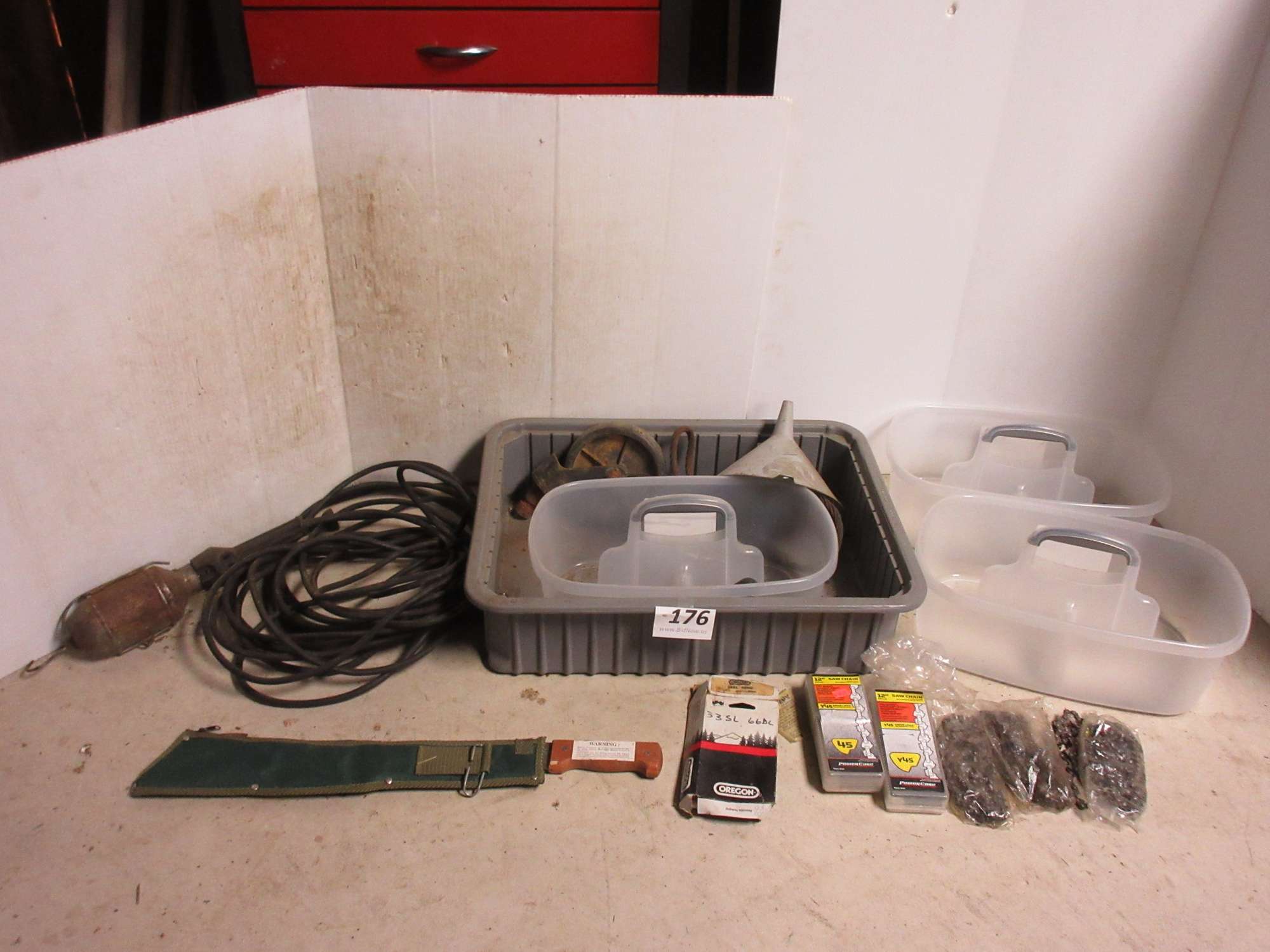 Albrecht Auctions Miscellaneous Tool Lot Includes Machette