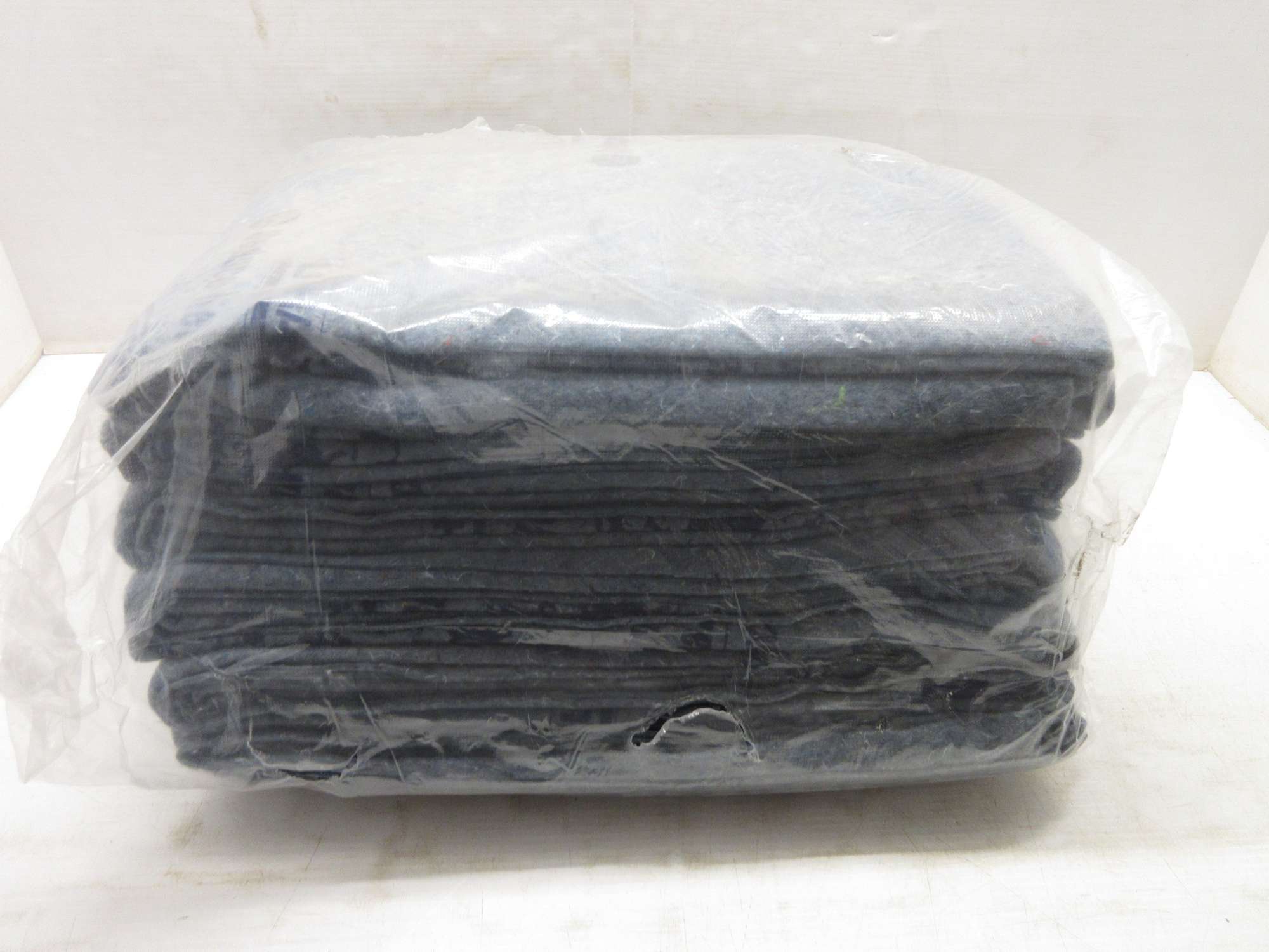 Albrecht Auctions (6) UHaul Moving Blankets