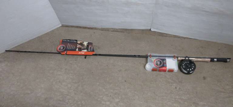 Albrecht Auctions South Bend R2 Fish Ready to Fish Fly Rod and Reel