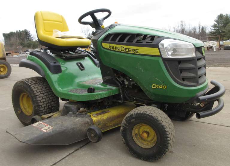 John Deere Lawn Mower, Garden Tractor, and Lawn Maintenance Ma…