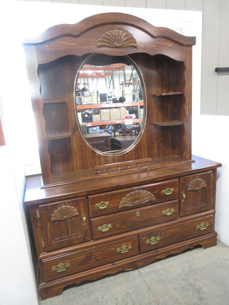 Albrecht Auctions 1970s Lehigh TwoPiece Dresser and Mirror Set