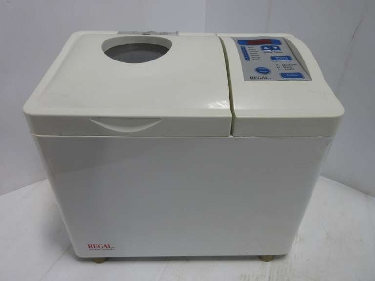 Albrecht Auctions Regal Breadmaker