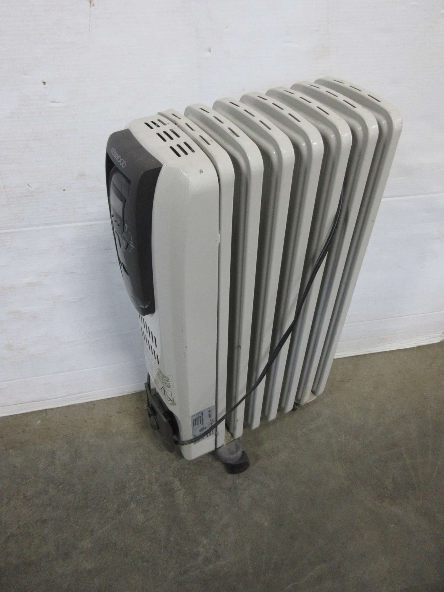 Albrecht Auctions Electric Kenwood Space Heater