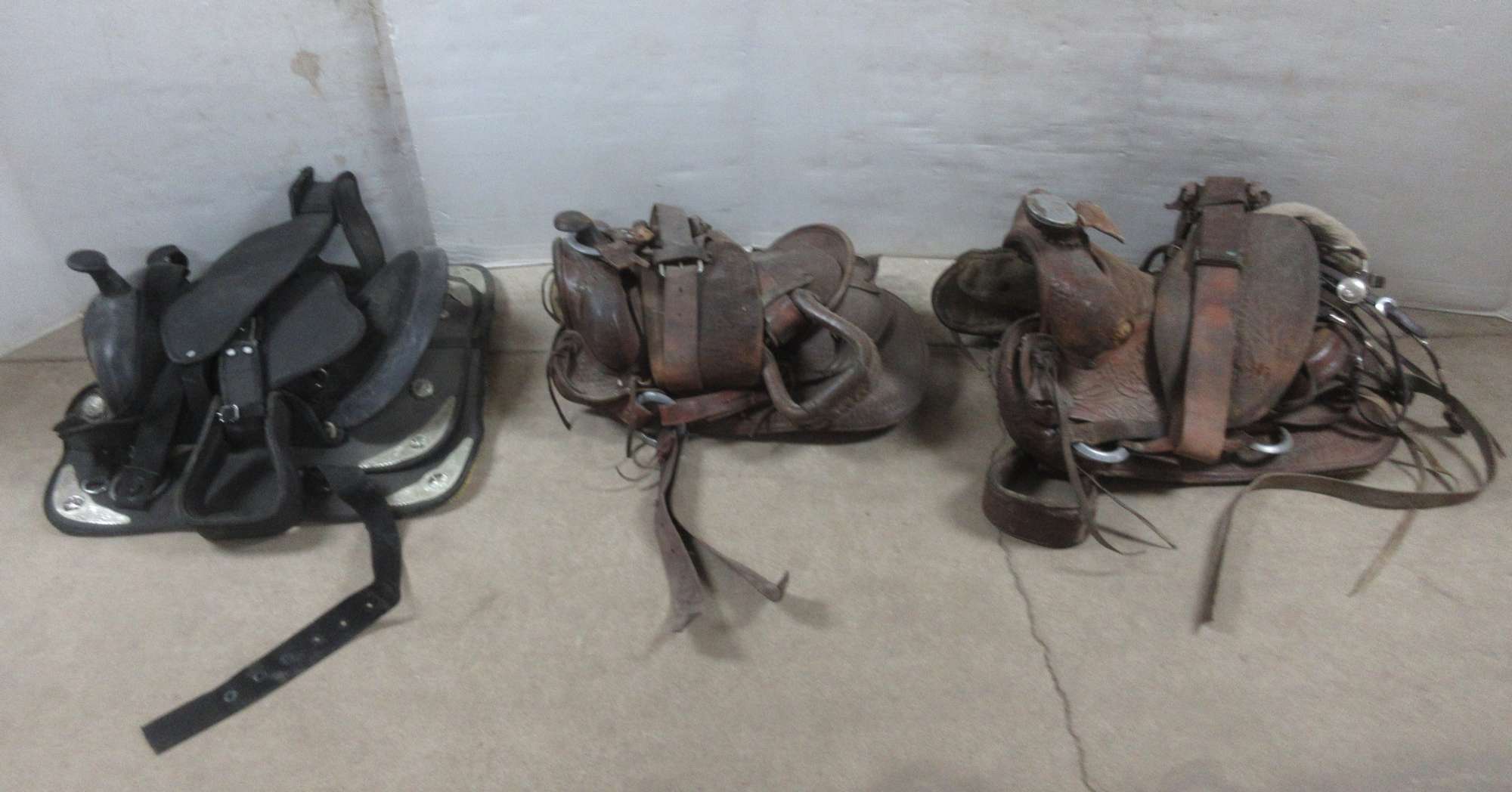 Albrecht Auctions (3) Horse Saddles 1 Denver Miller with Bridle and