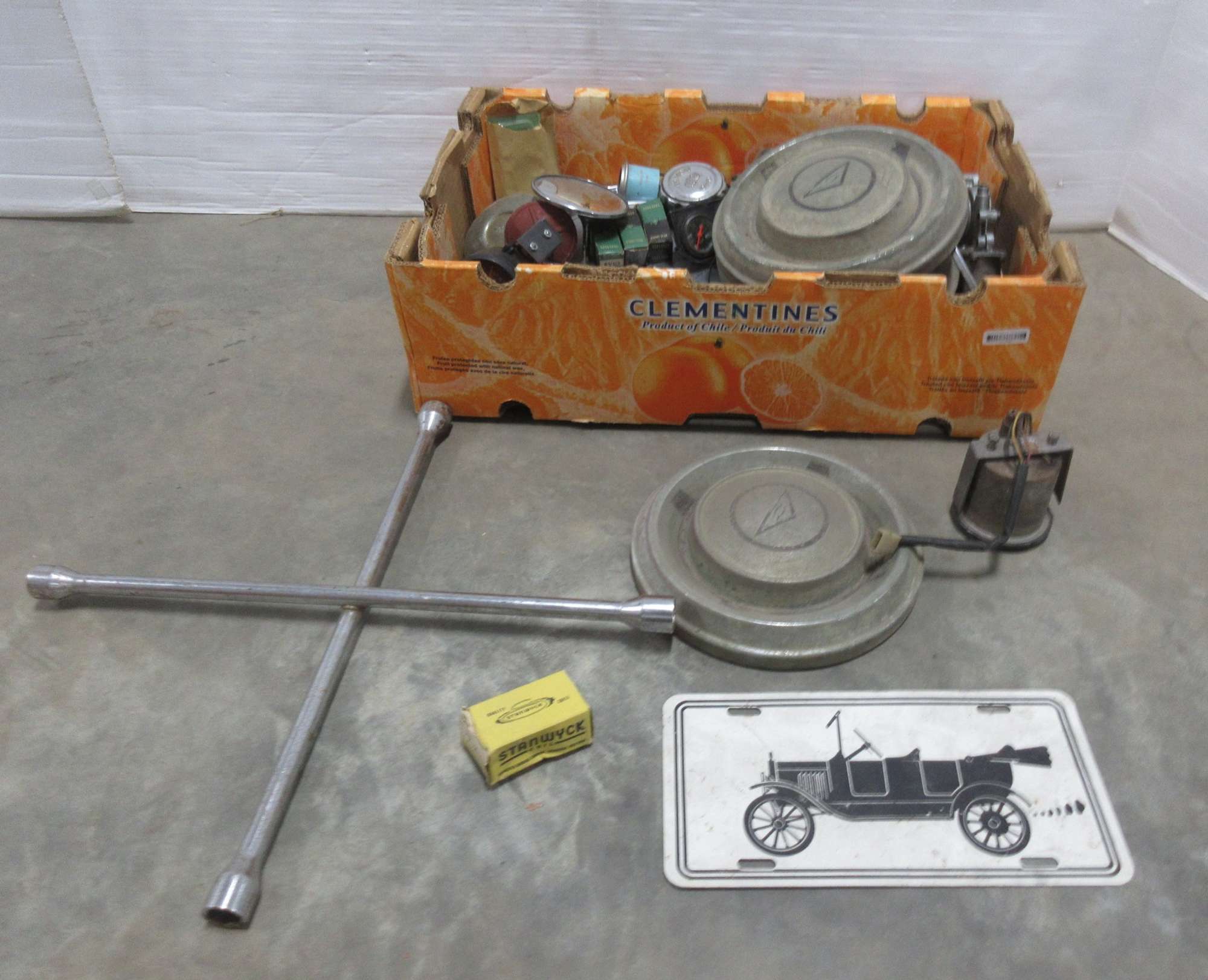 Albrecht Auctions Old Car Parts