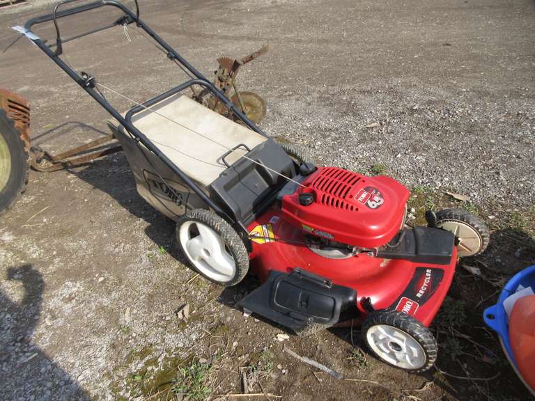 Albrecht Auctions Toro Recycler GTS 22" SelfPropelled Mower, 6.5 HP