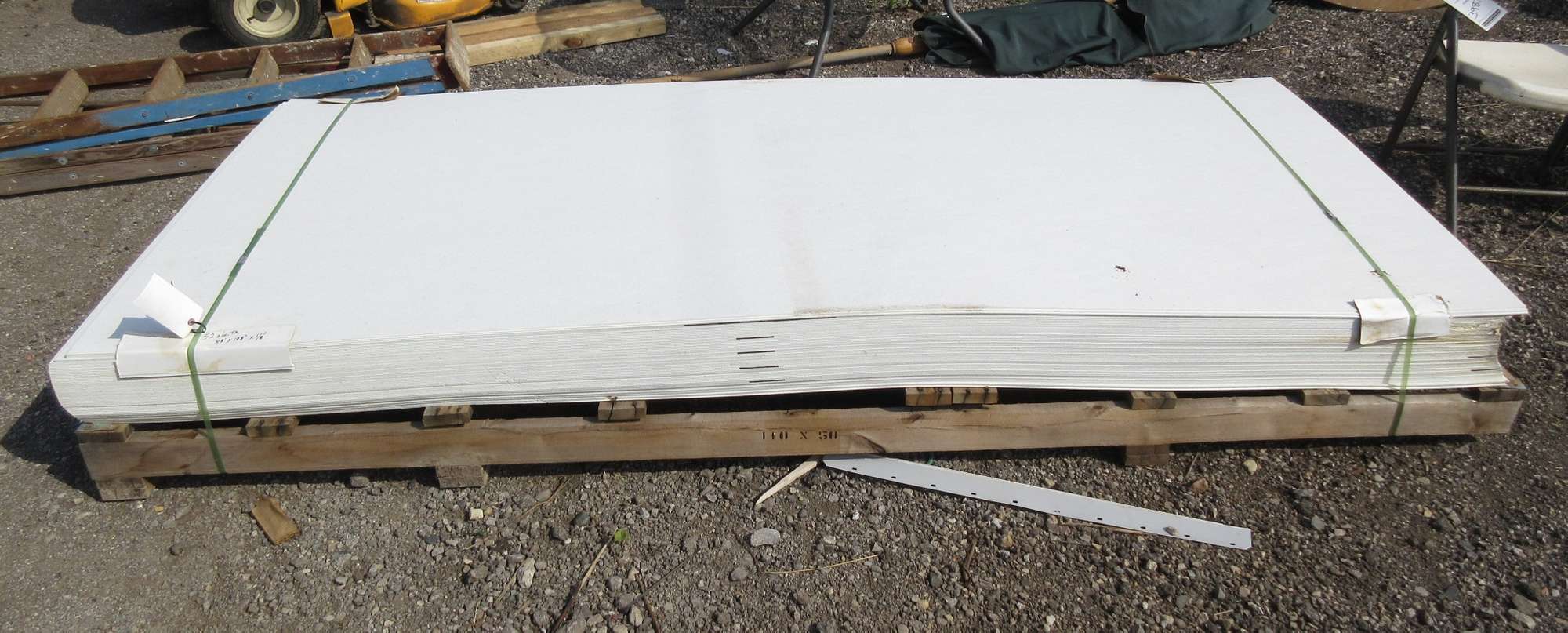 Albrecht Auctions (52) Sheets of White Fiberglass and