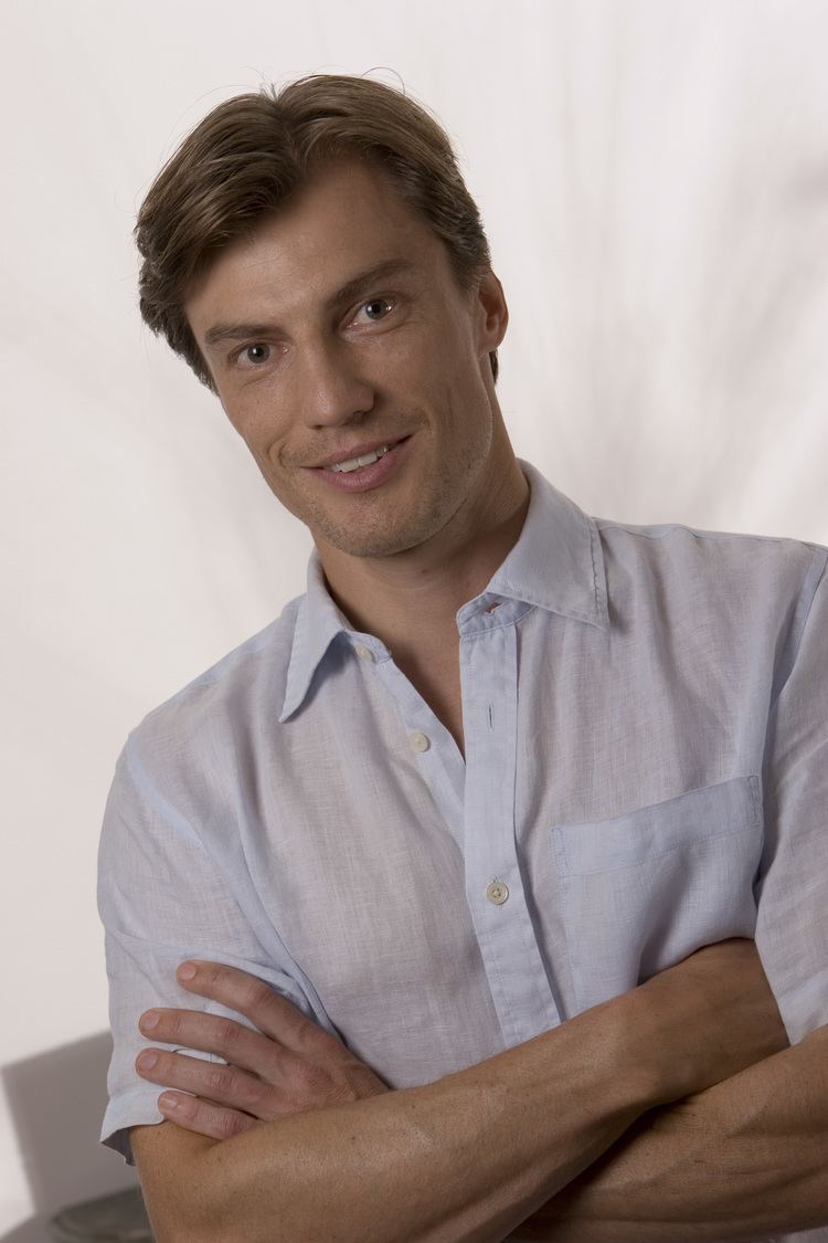 Peter Allison Alchetron, The Free Social Encyclopedia