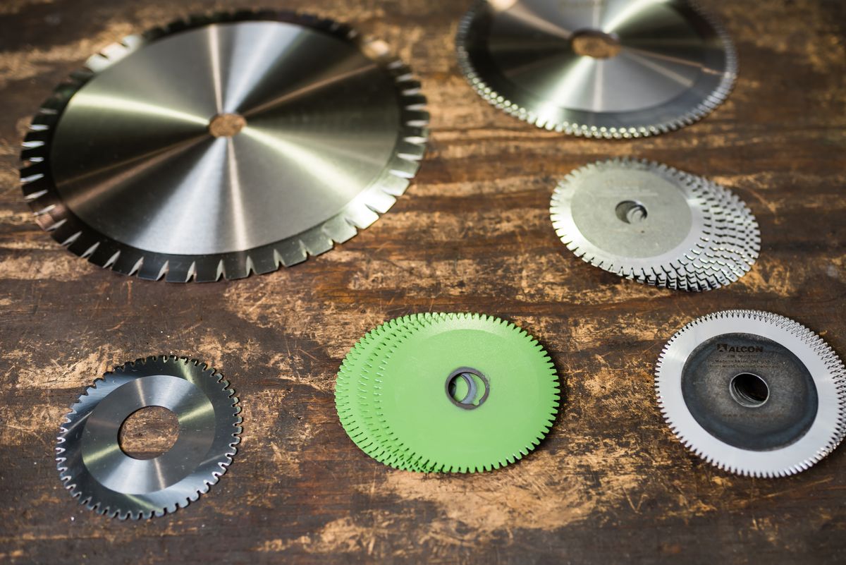 Tire Cutting Knife, Rubber Cutting Saw Blade Maker Alcon Tool