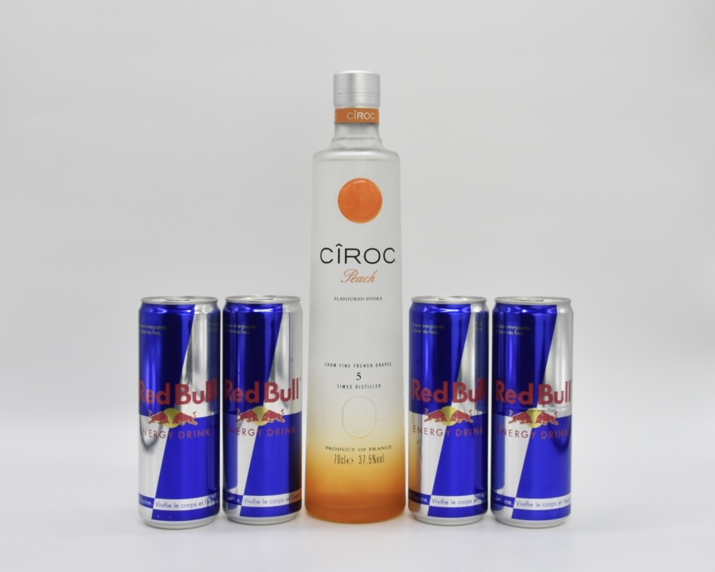 Formule Vodka Ciroc Pêche 70cl + 4 Red Bull