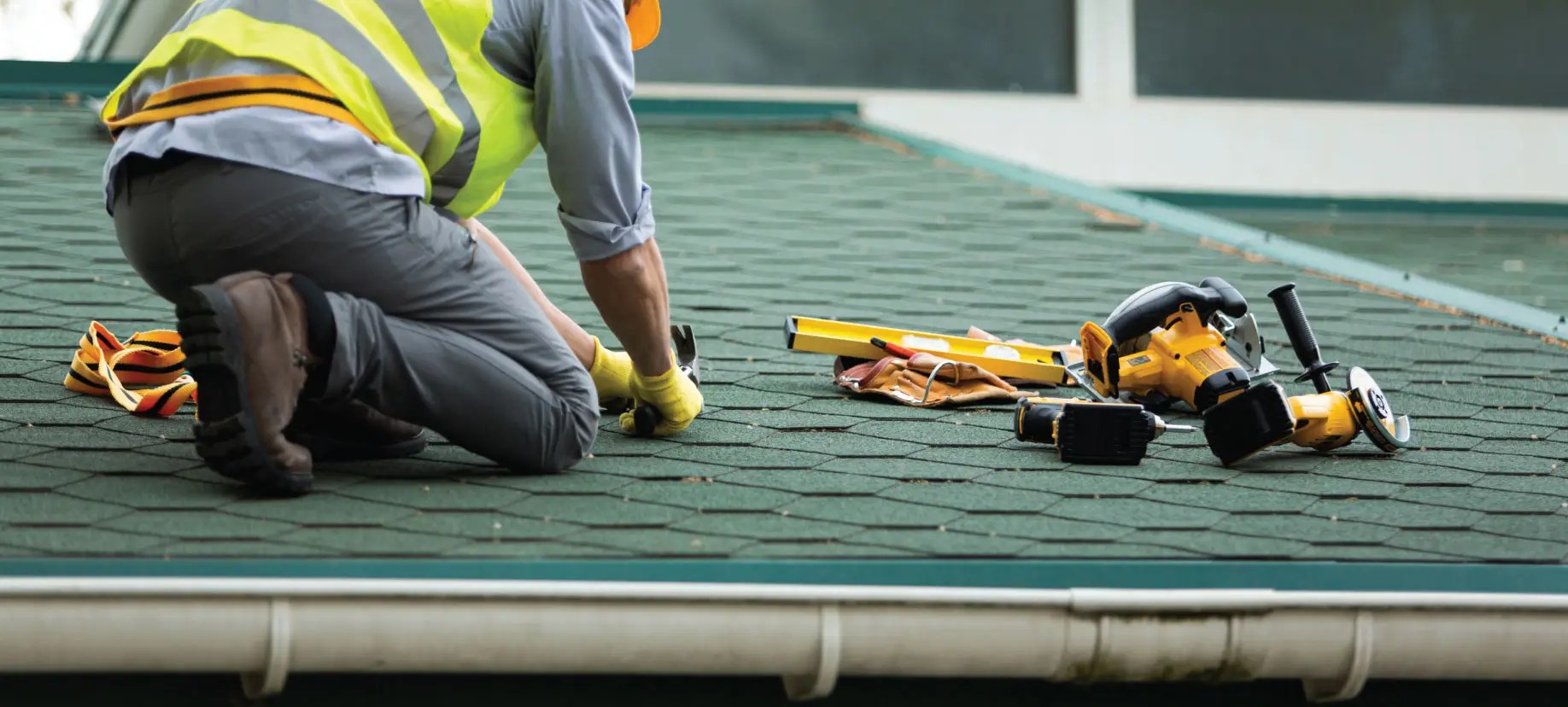 Crest Hill's Roof and Gutter Repair Specialists Near Me