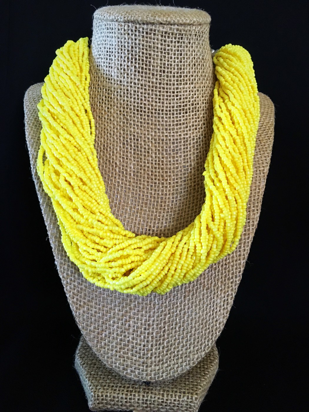 Chunky Seed Beaded Necklace ( Yellow ) Ale Accessories
