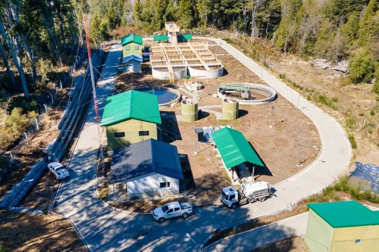 Avanza en Neuquén el plan de cuidado del agua y el medioambiente con obras históricas