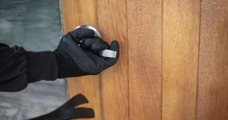 Insólito giro: cuestionarion a la víctima de un robo por no haber cerrado con llave la puerta