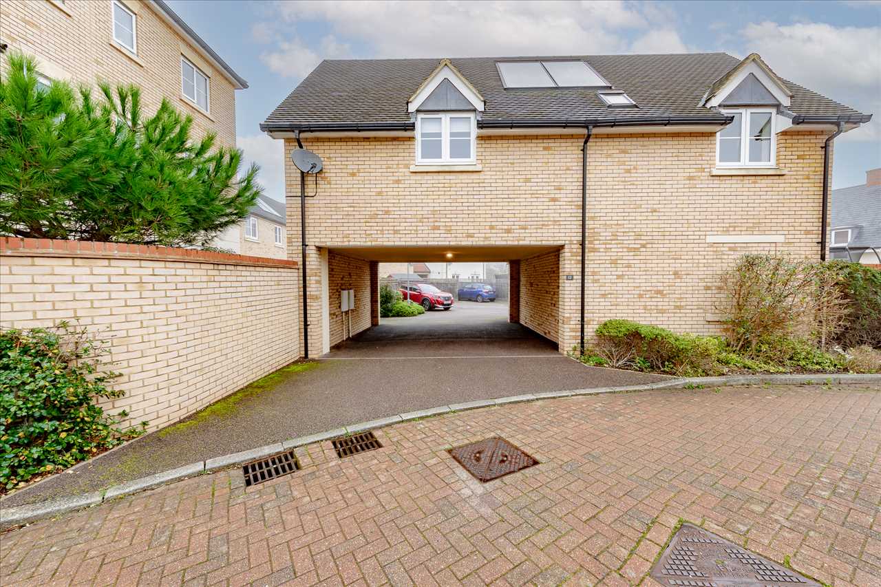 Stanwyck Lane, Milton Keynes Alexander Lawrence