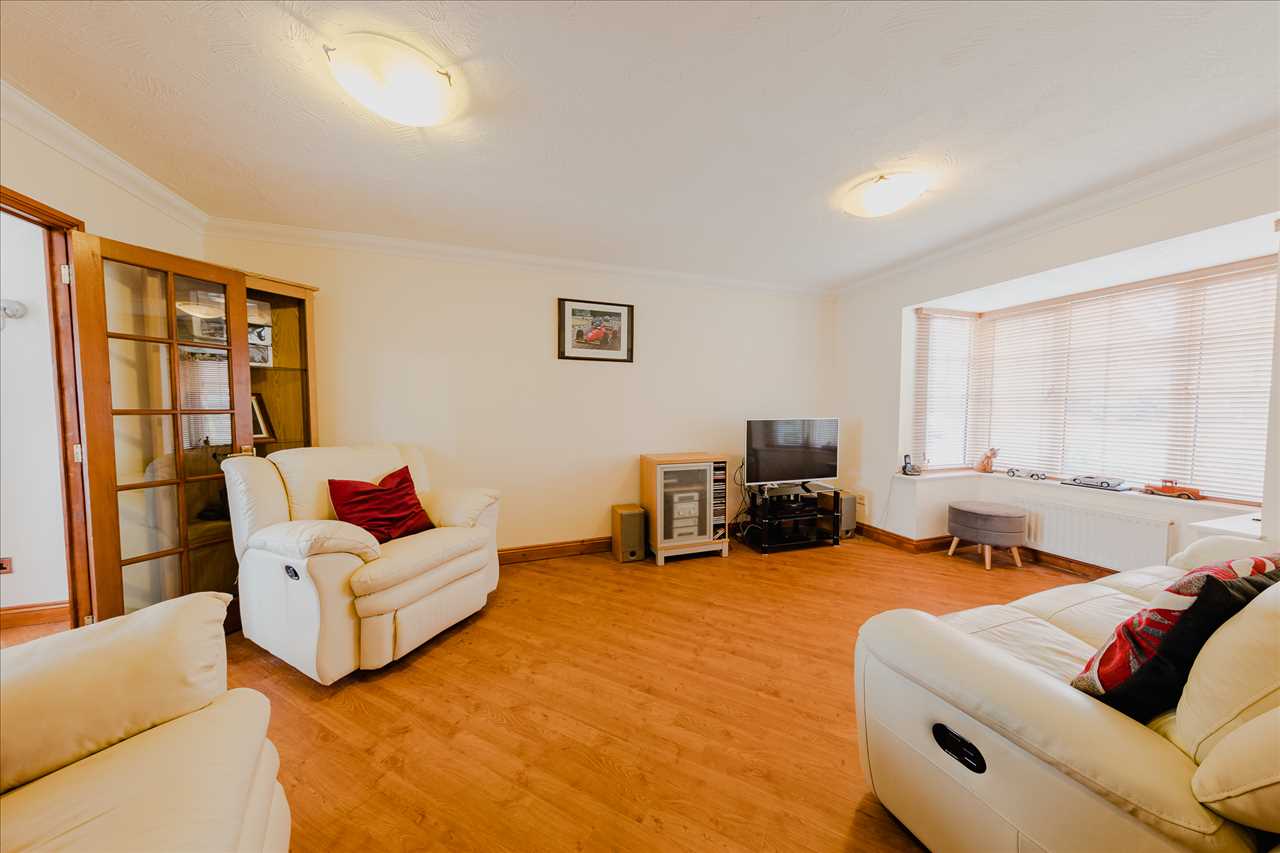 Bowland Drive, Milton Keynes Alexander Lawrence