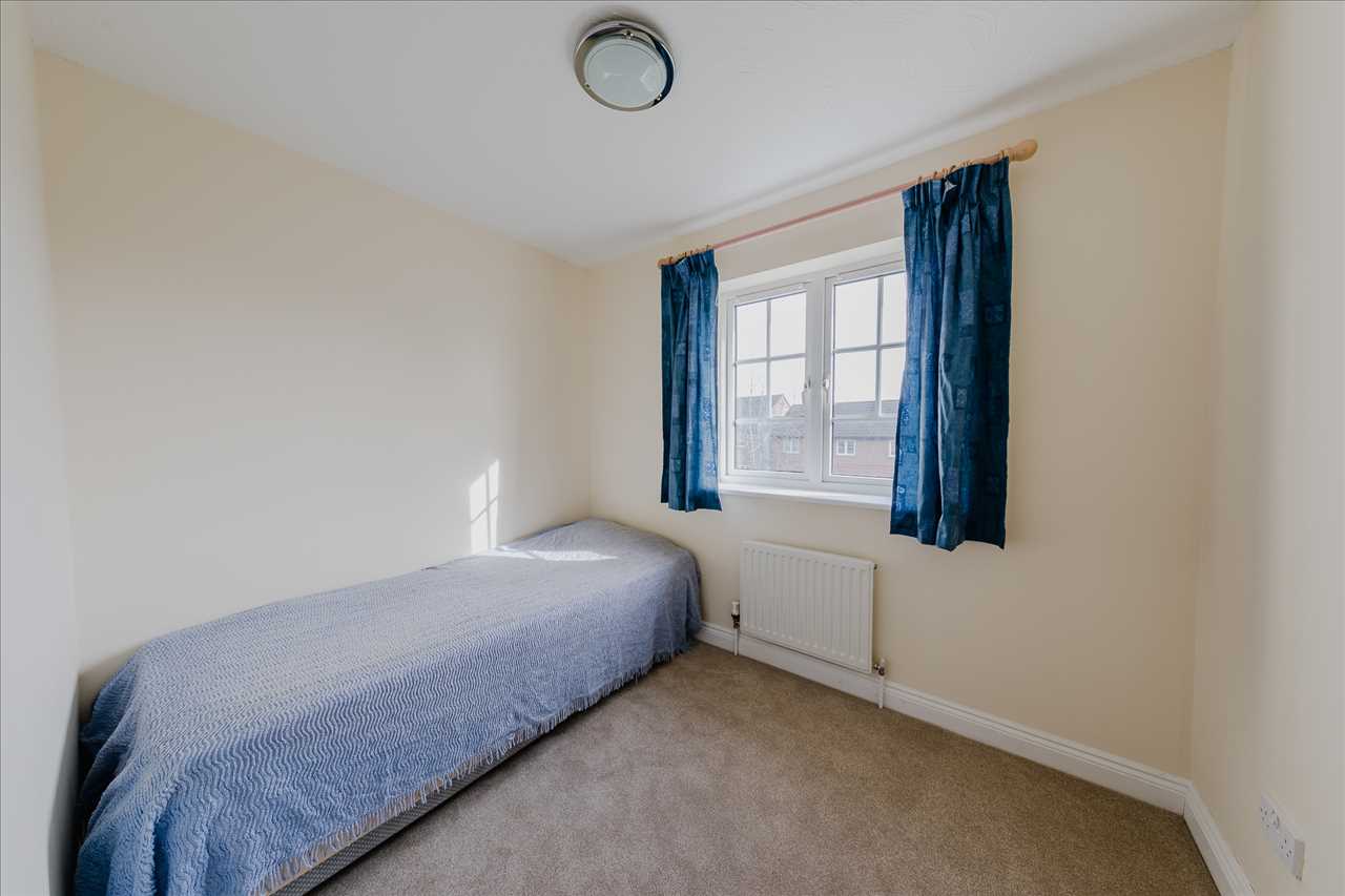 Bowland Drive, Milton Keynes Alexander Lawrence