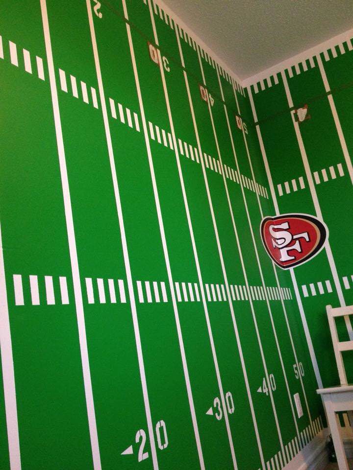 How to paint an NFL DIY Football Field for a Kid’s Room