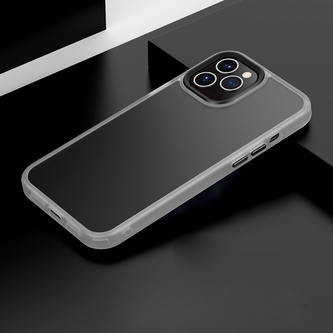 Frosted Back Shockproof Phone Case For iPhone 12 / 12 Pro (Frosted