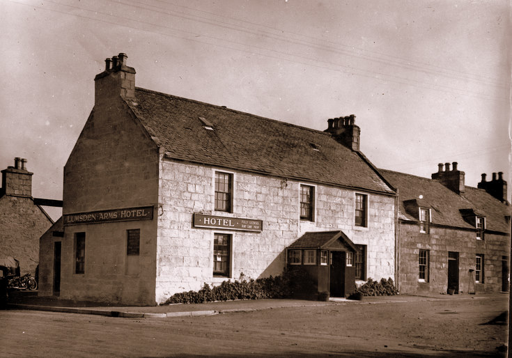Alford Image Library The Lumsden Arms Hotel, Lumsden