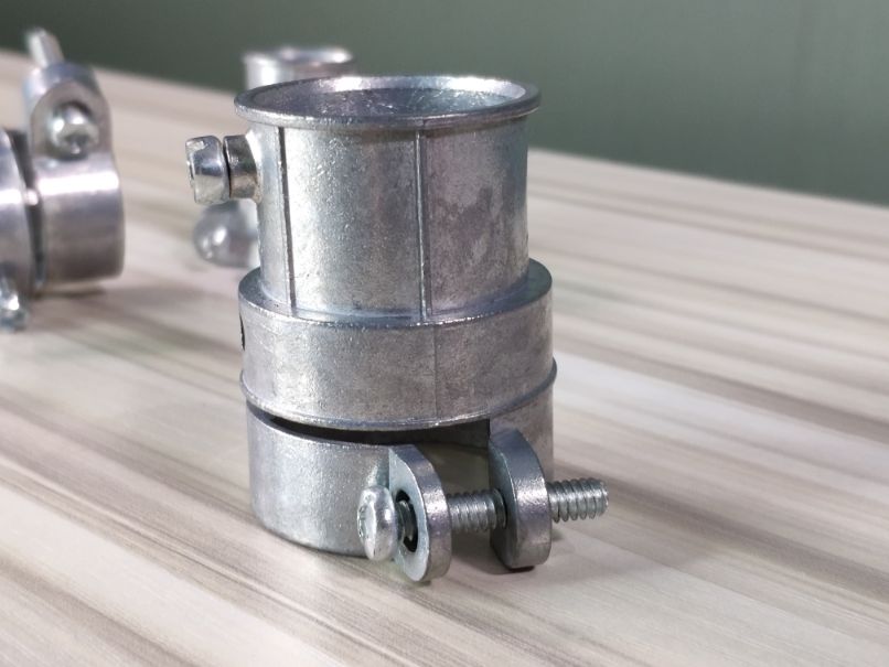 EMT TO FLEX CONNECTOR Alfra Steel