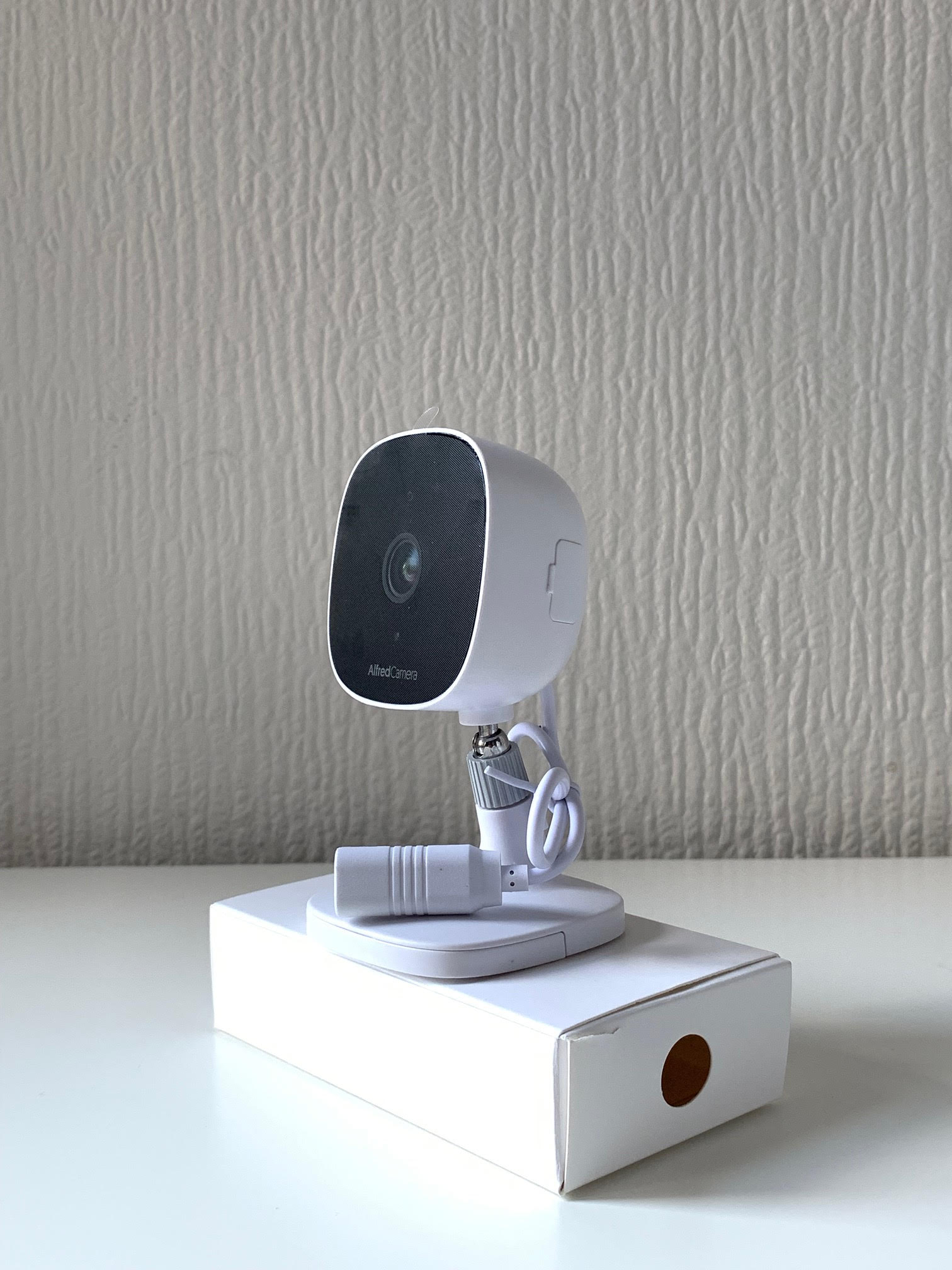 Unboxing AlfredCam Plus Advanced Outdoor Security Made Budget Friendly