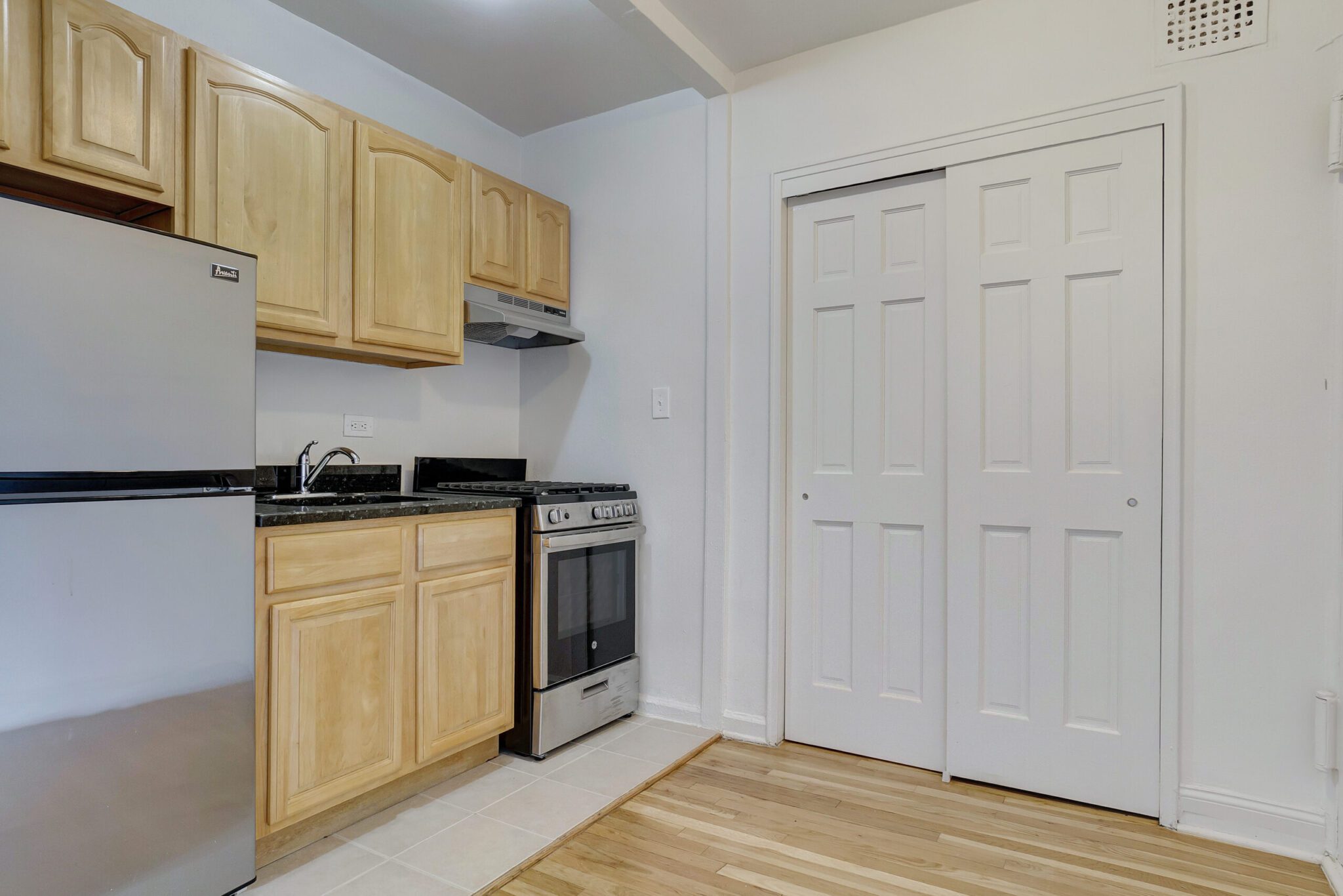 Over 3500 NoFee Apartment Rentals in NYC Algin