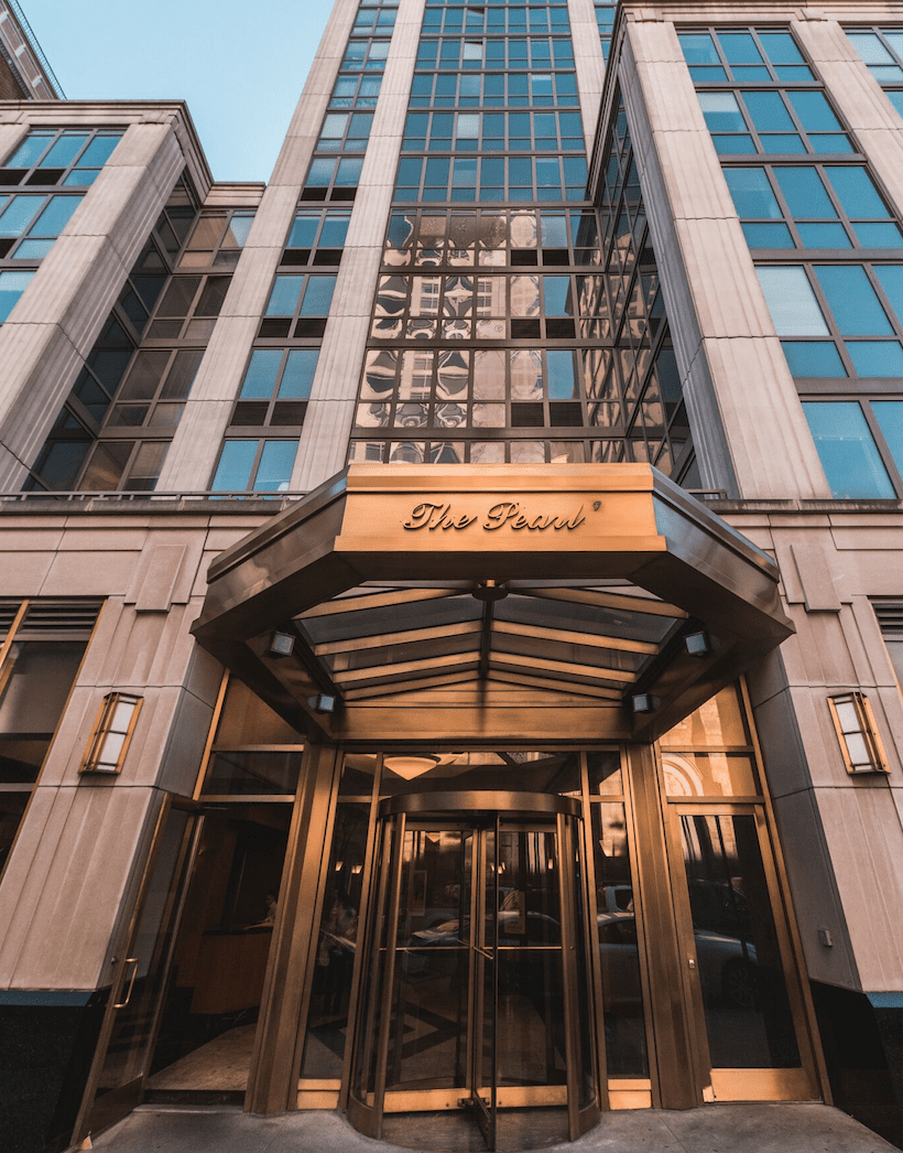 NoFee Apartments in the Upper East Side at The Pearl, located at 400