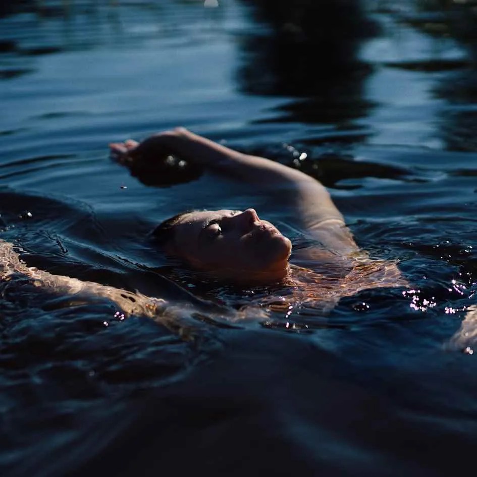 Benefits of Cold and Hot Water Therapy Alison Tehan Nutrition