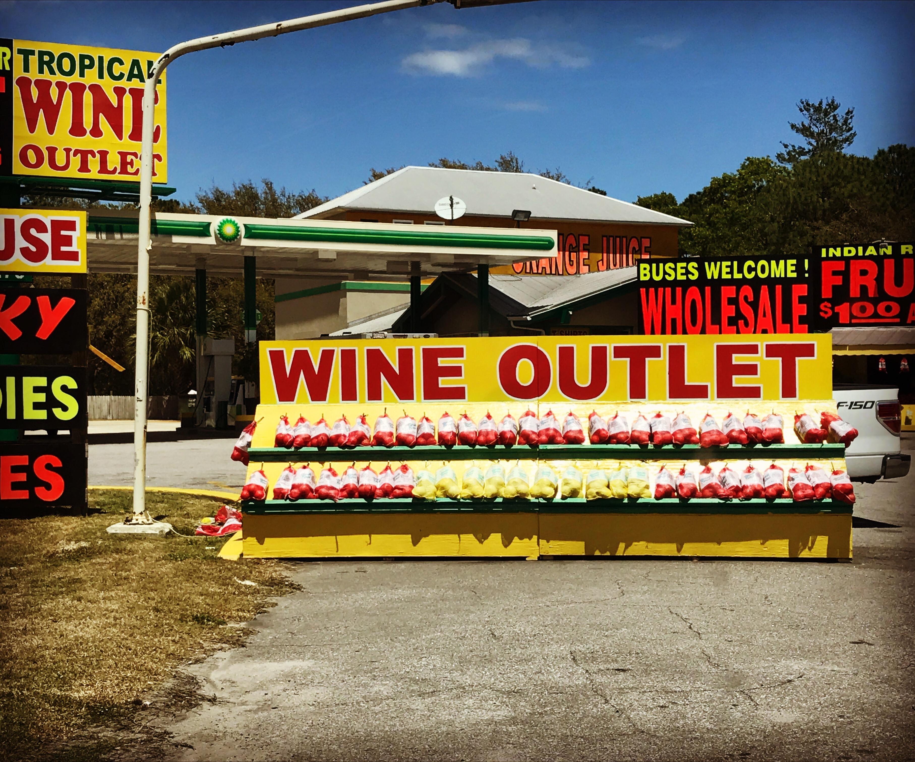 Wine Outlet🍷🌴☀️🍇 A Little Bit Funny