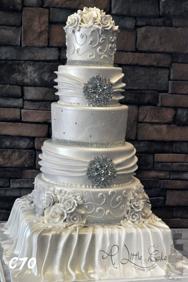 C70 White Jewelry Cake With Rhinestones