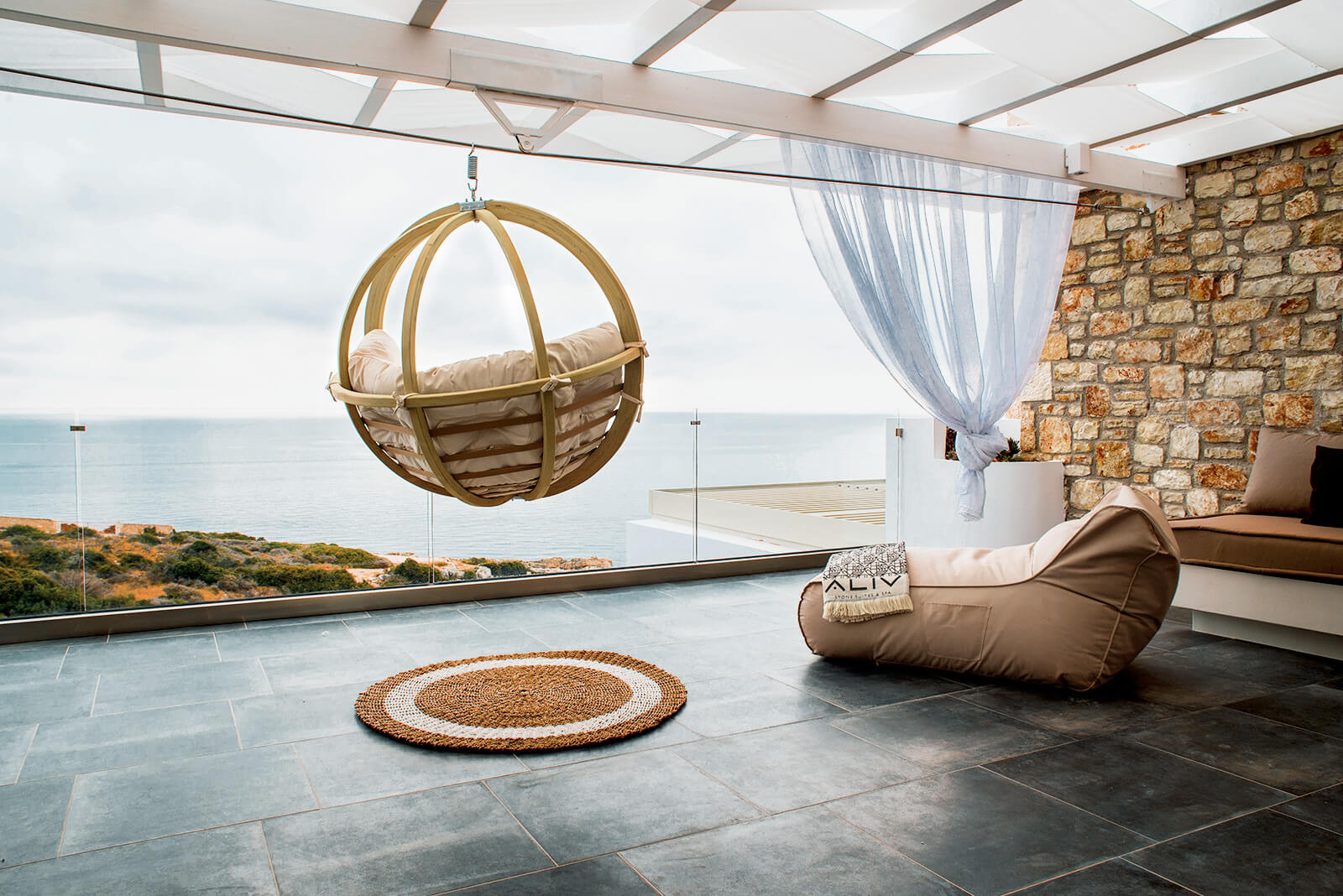 SUITES ALIV Stone Suites & SPA