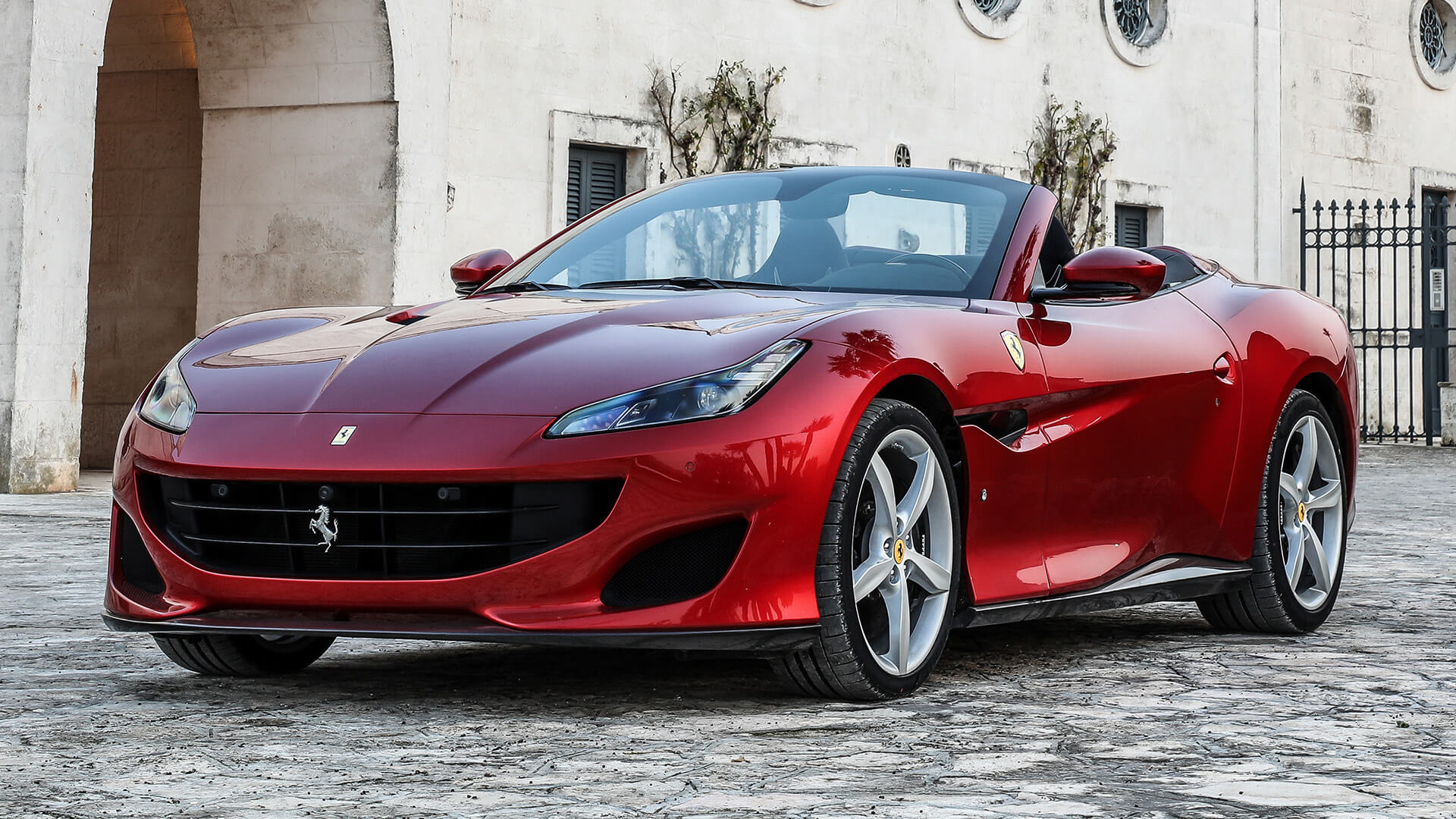 Ferrari Portofino характеристики, комплектации, фото, видео, обзор