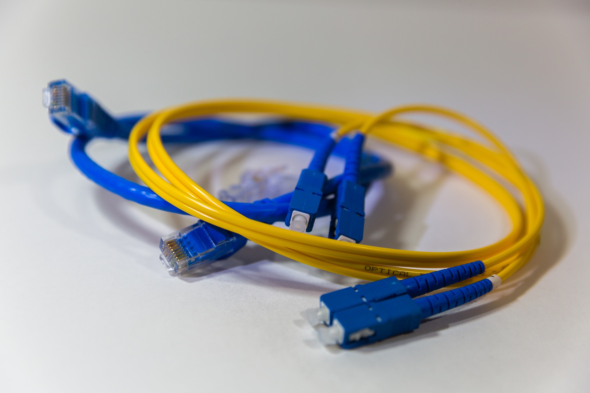 Why is Fiber Optic Cable Faster than Cable? Cable Comparison Guide