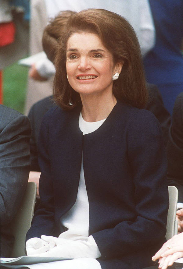 Red gate farm was a sheep farm and hunting cabin when kennedy onassis bought it in 1979. 10 Jackie Kennedy Quotes That America Still Needs To Hear