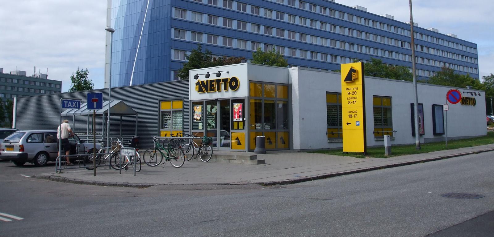 Why are there two kinds of Netto in Germany? All About Berlin