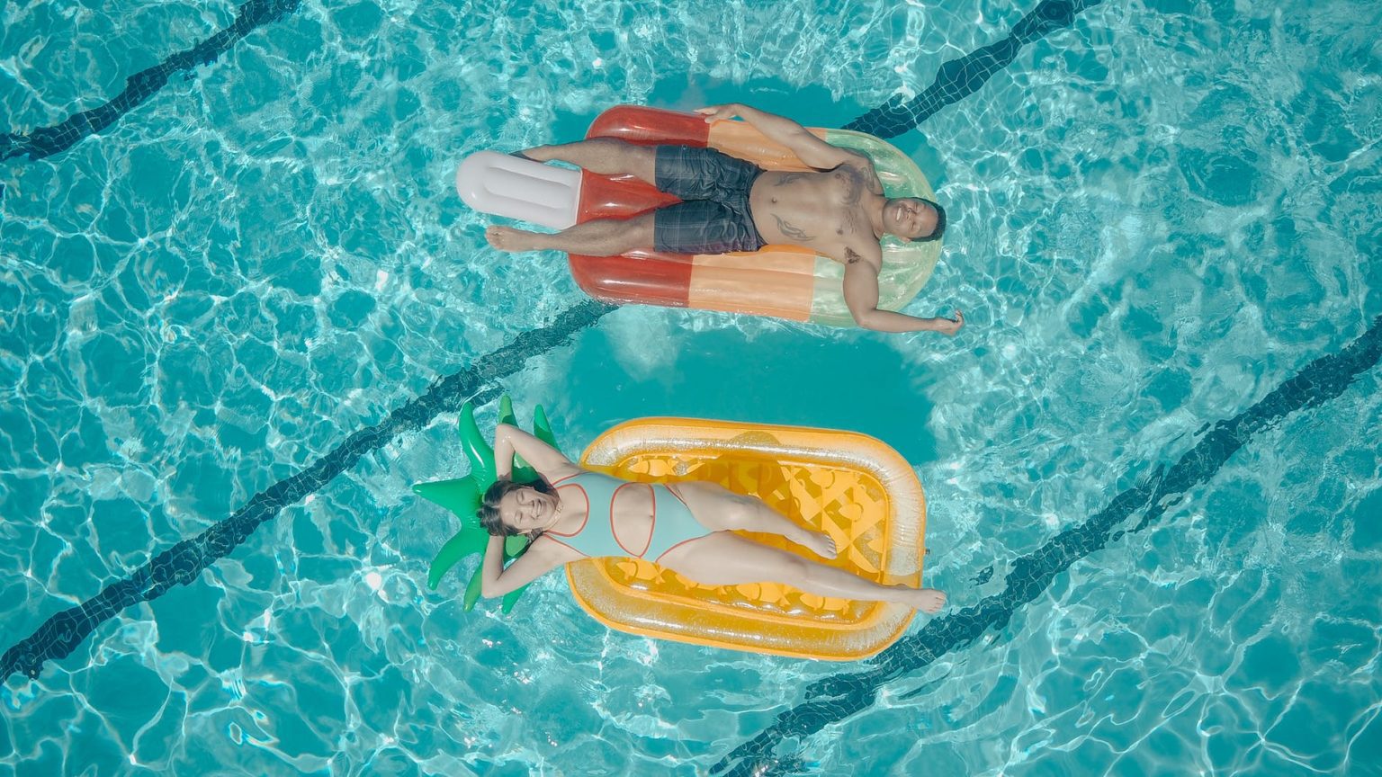 How Does a Salt Water Chlorinator Work? (Pool Salt Chlorination Systems)