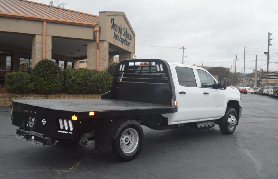 Get TopNotch Shipping Equipment With Flat Deck Truck Hire Auckland