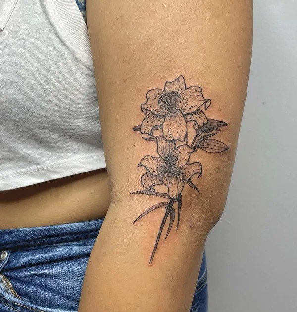 49 Tiger Lily Tattoo Designs To Show Strength And Beauty