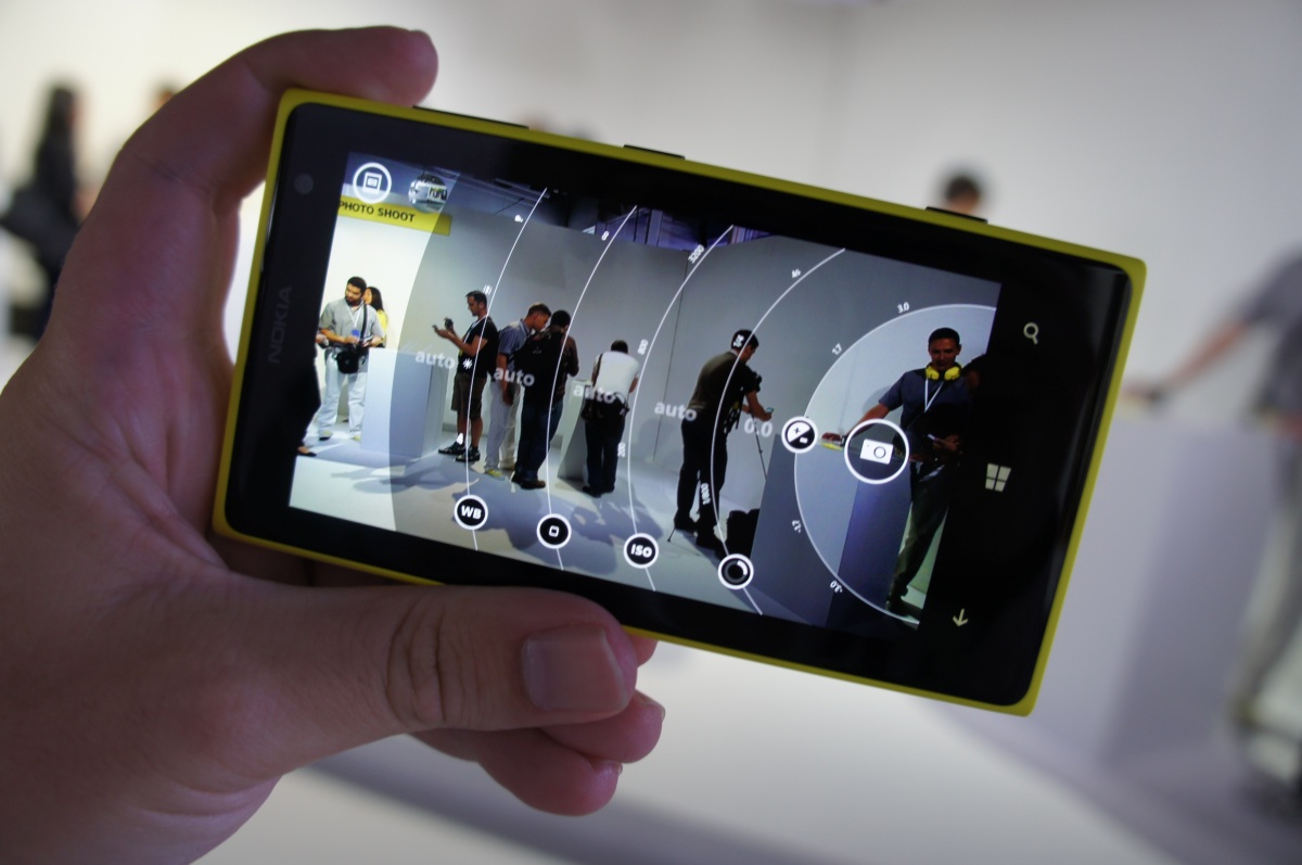 Zoom reinvented Nokia launches the Lumia 1020