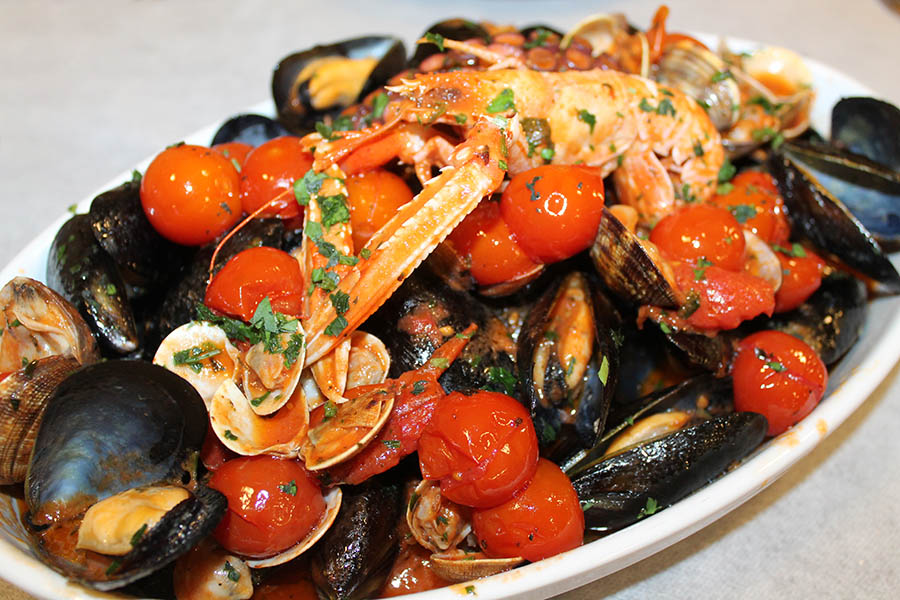 LA MELA STREGATA, PIZZA E ZUPPA DI COZZE ALLE PORTE DI CASERTA All